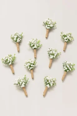 Boutonnieres for Guests in Baby's Breath