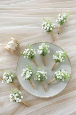 Boutonnieres for Guests in Baby's Breath