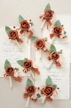 Boutonnieres for Guests in Burnt Orange
