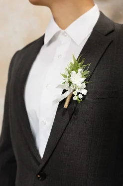 Boutonnieres for Guests in May Lily & Olive