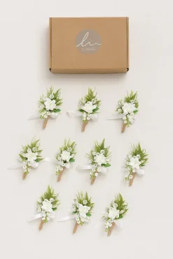 Boutonnieres for Guests in May Lily & Olive