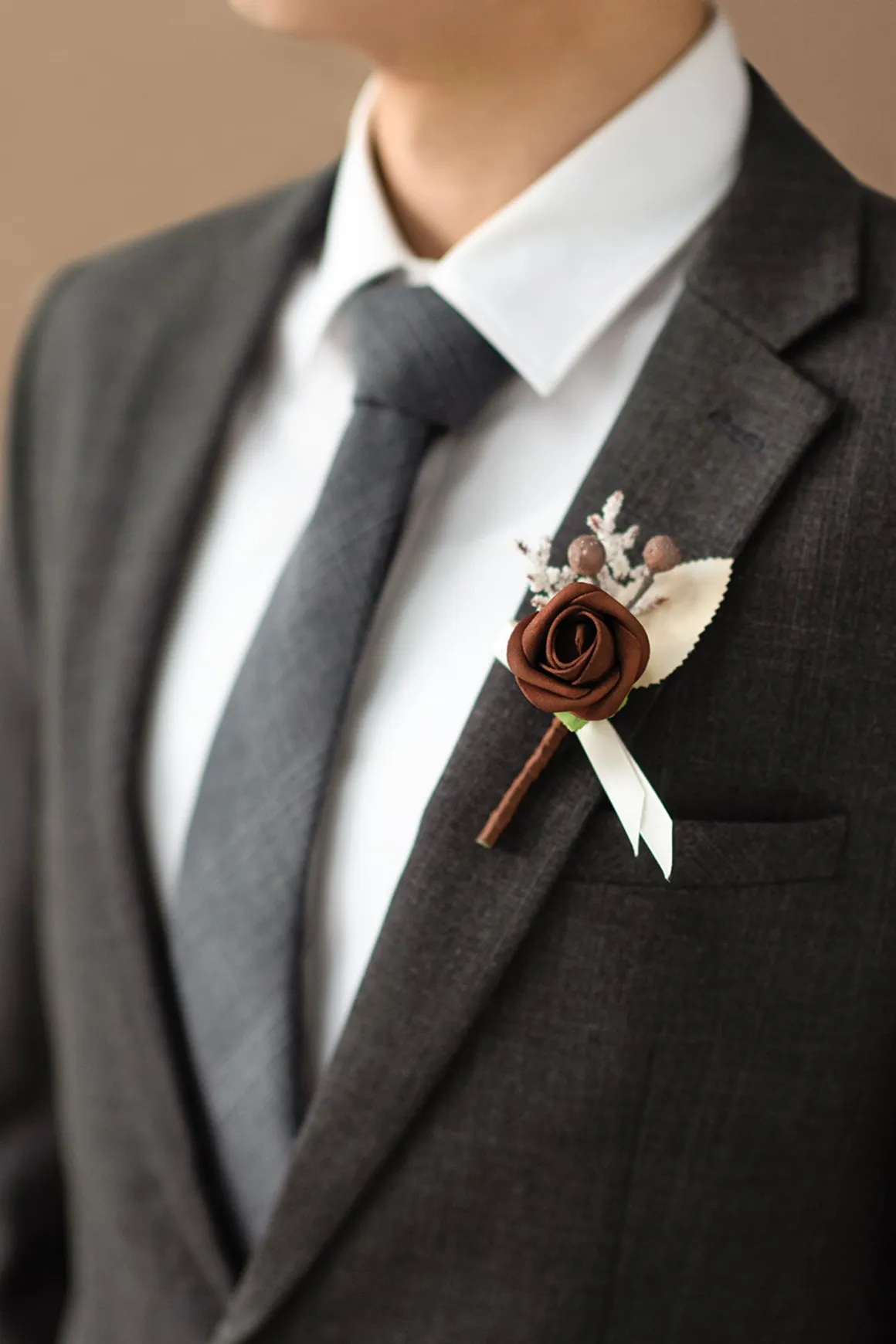 Boutonnieres for Guests in White & Beige | Clearance