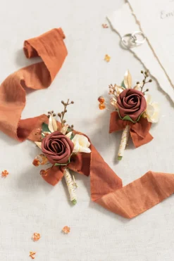 Boutonnieres in Amber