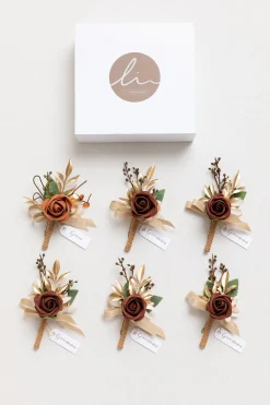 Boutonnieres in Amber