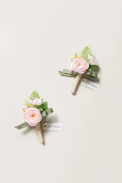 Boutonnieres in Blush & Cream