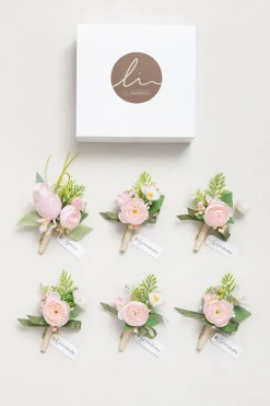 Boutonnieres in Blush & Cream
