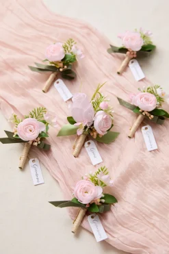 Boutonnieres in Blush & Cream