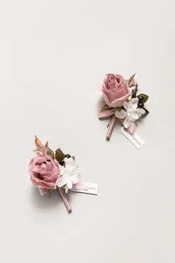Boutonnieres in Dusty Rose