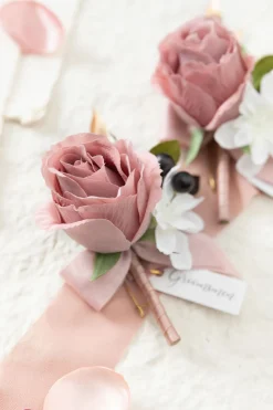 Boutonnieres in Dusty Rose