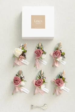 Boutonnieres in Dusty Rose & Mauve