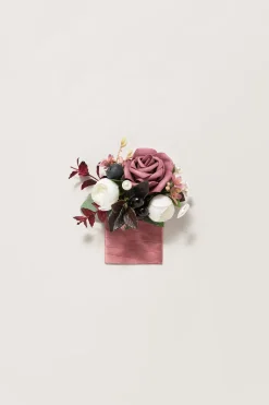 Boutonnieres in Dusty Rose & Mauve