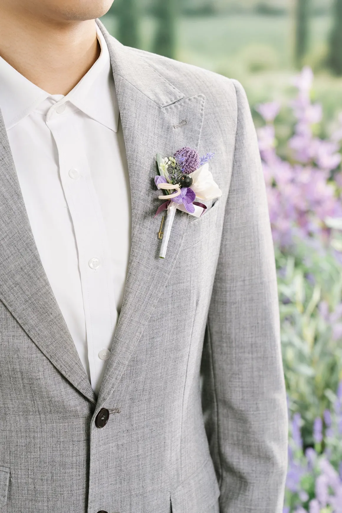 Boutonnieres in French Lavender & Plum