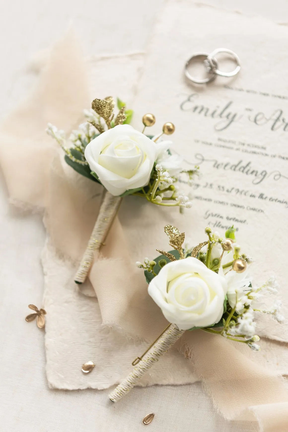 Boutonnieres in Ivory (Set of 2)