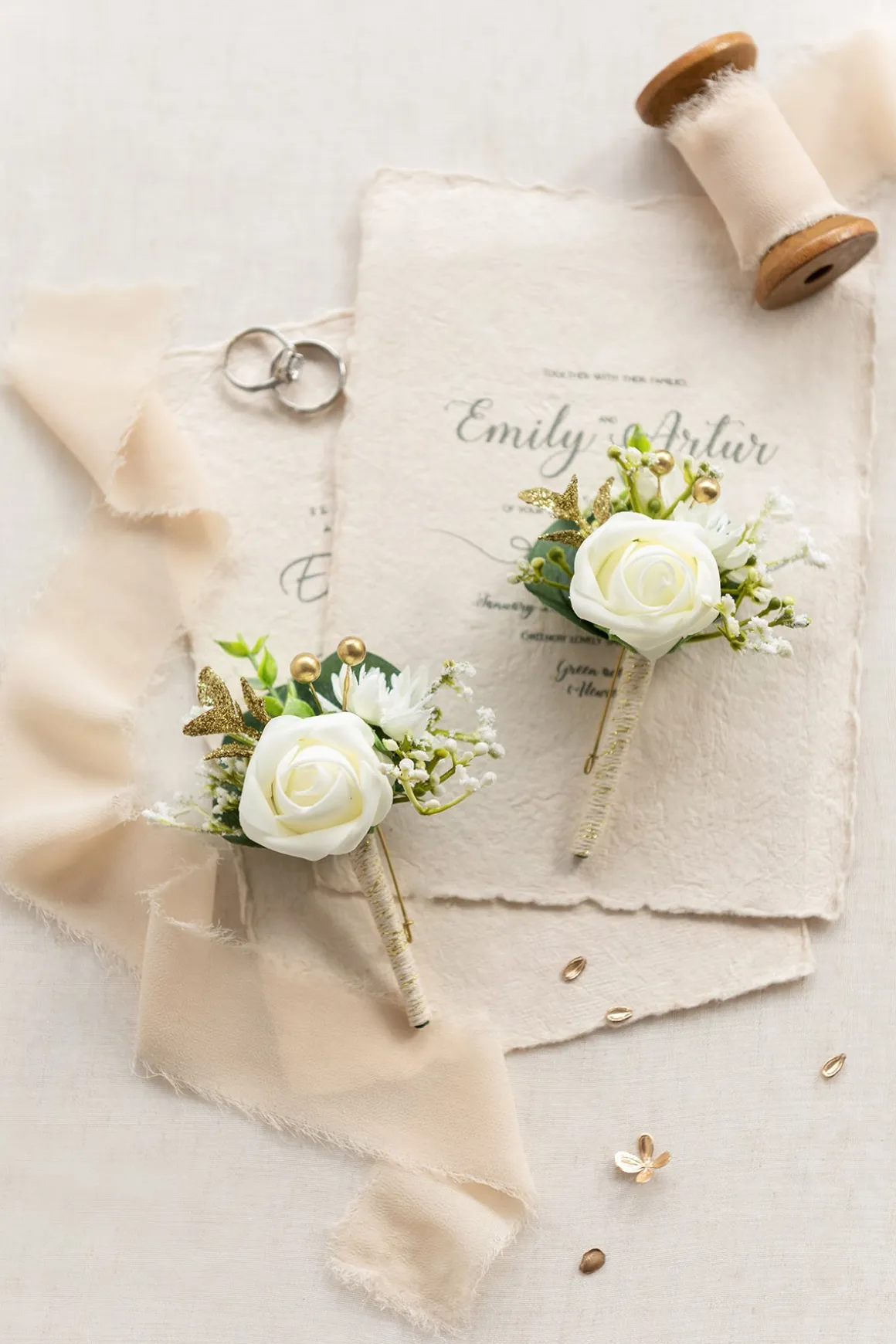 Boutonnieres in Ivory (Set of 2)