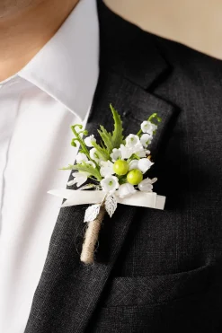 Boutonnieres in May Lily & Olive (Set of 6)
