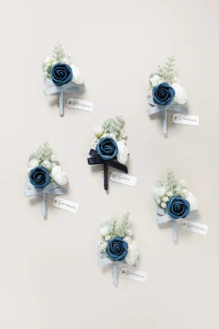 Boutonnieres in Noble Navy Blue