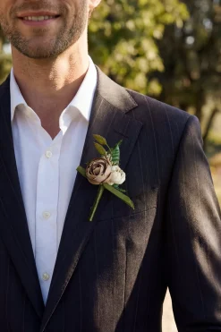 Boutonnieres in Tawny Beige & Beige