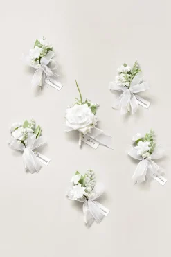 Boutonnieres in Timeless White (Set of 6)