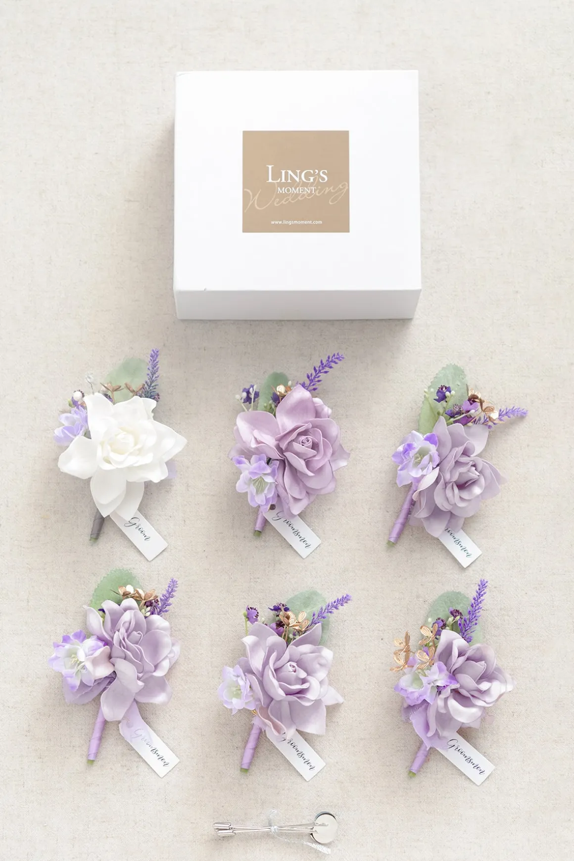 Boutonnieres in 1 White +5 Lilac (Set of 6)