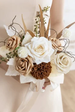 Bridesmaid Posy in Beige Raw Serenity
