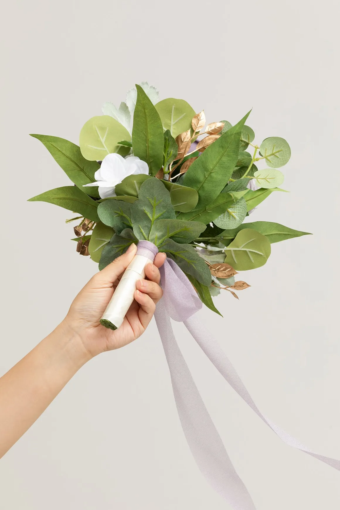 Bridesmaid Posy in Lilac & White | Clearance