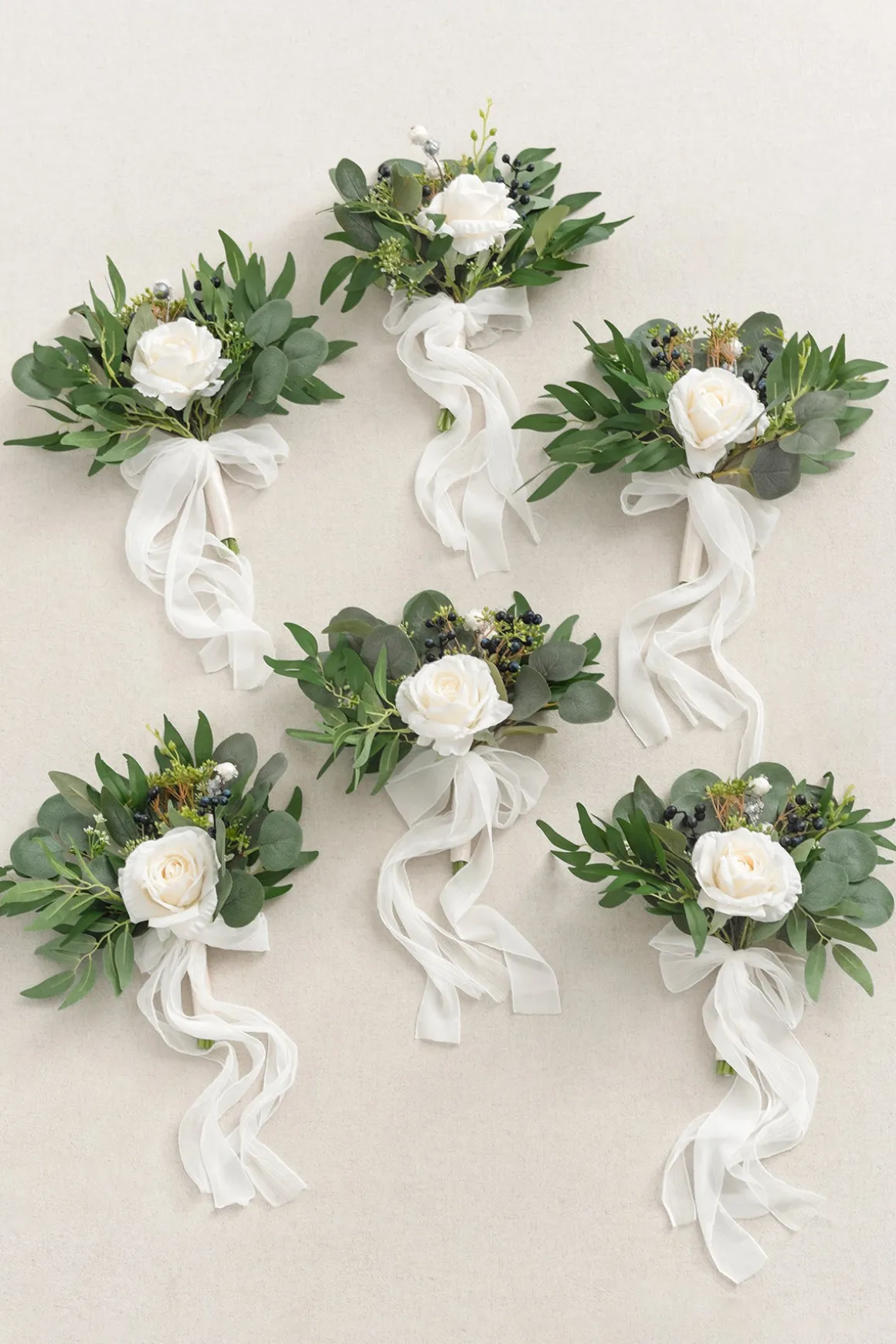 Bridesmaid Posy in Natural Whites