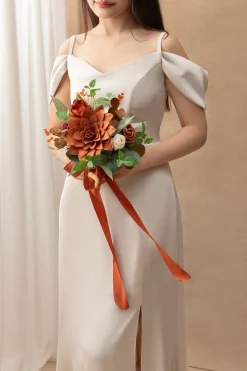 Bridesmaid Posy in Terracotta & Burnt Orange