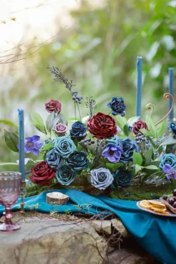 DIY Supporting Flower Boxes in Navy Blue & Red