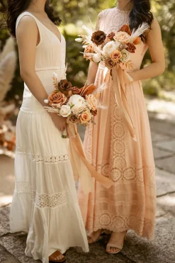 Free-Form Bridesmaid Bouquets in Rust & Sepia