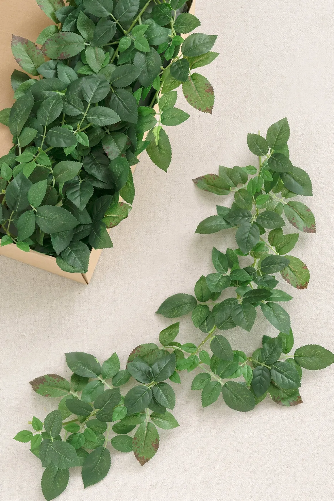 2ft Splicable Rose Leaf Garland with Mortise and Tenon Joint