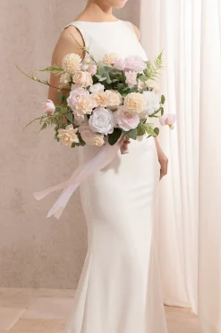 Medium Free-Form Bridal Bouquet in Cream & Blush