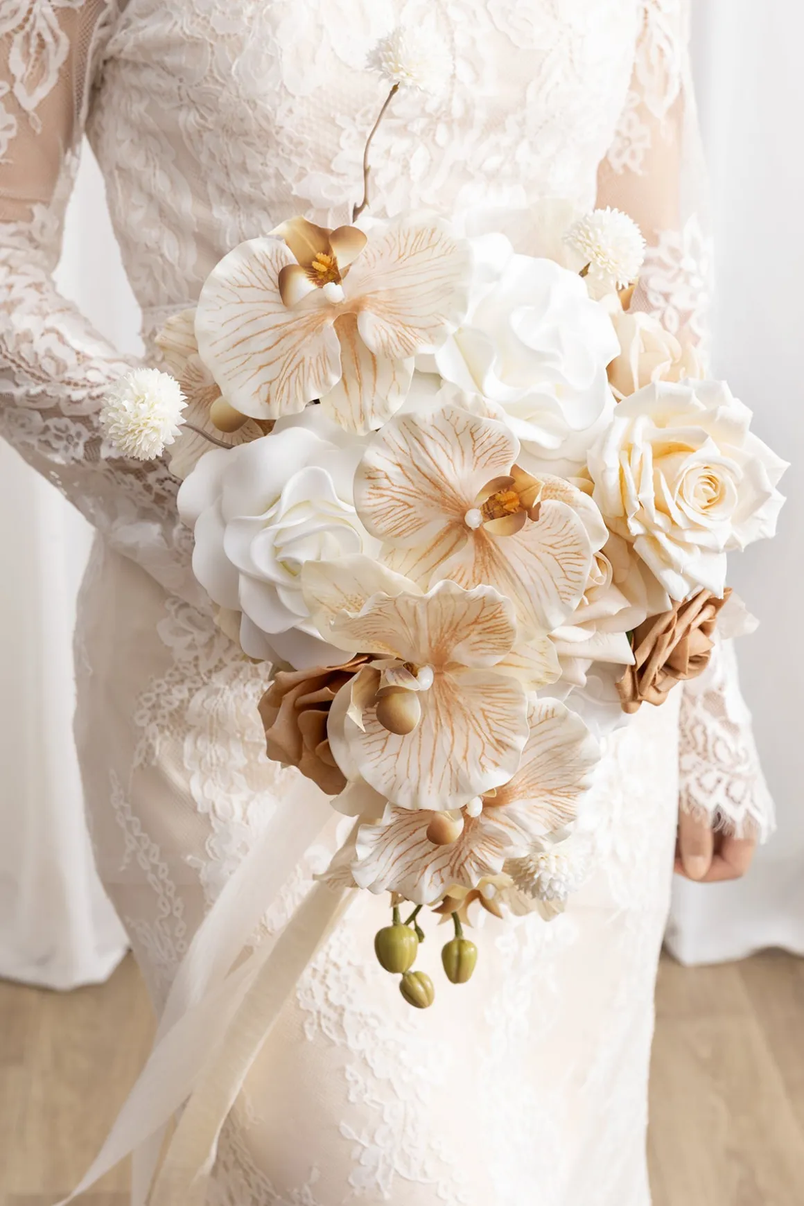 Small Cascade Bridal Bouquet in Tawny Beige & Sand Beige